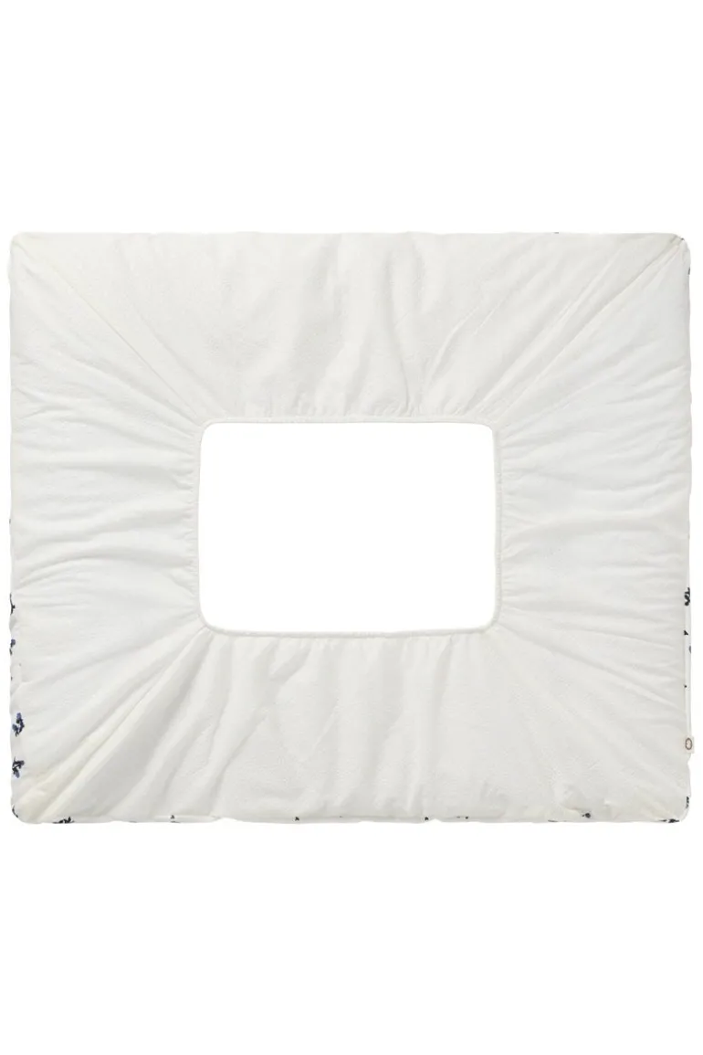 aankleedkussenhoes_bloomi_1-3.webp Noppies Aankleedkussenhoezen | Thuis<Aankleedkussenhoes Blooming Clover 77x87cm - Colony Blue