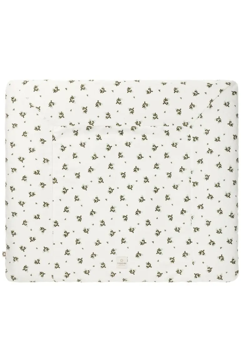 aankleedkussenhoes_bloomi_3-4.webp Noppies Aankleedkussenhoezen | Thuis<Aankleedkussenhoes Blooming Clover 77x87cm - Beetle