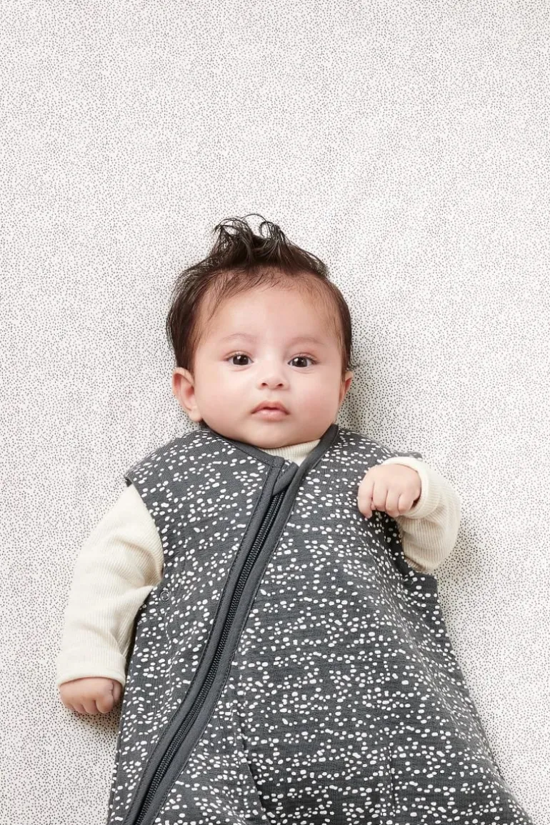 baby_zomerslaapzak_fancy__1-5.webp Noppies Babykamer | Slaapzakken<Baby Zomerslaapzak Fancy Dot - Forged Iron