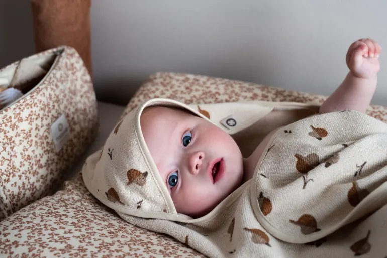badcape_printed_duck_baby_9.webp Noppies Badcapes & Wikkeldoeken | Thuis<Badcape Printed Duck Baby Hooded Towel - Indian Tan