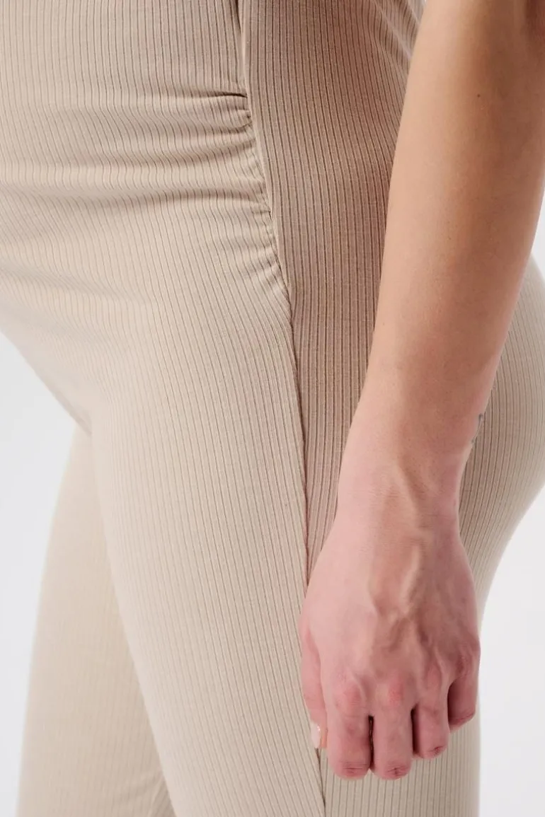 casual_broek_flared_heja__5-2.webp Noppies Flared | Broeken<Casual Broek Flared Heja - Light Sand