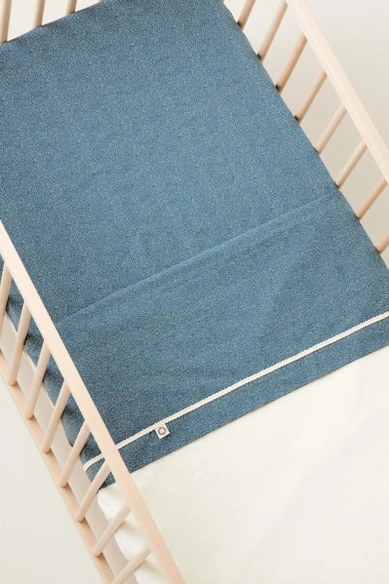 ledikant_deken_teddy_fanc_11-2.webp Noppies Dekens | Babykamer<Ledikant Deken Teddy Fancy Dot 100x140 Cm - Jet Stream